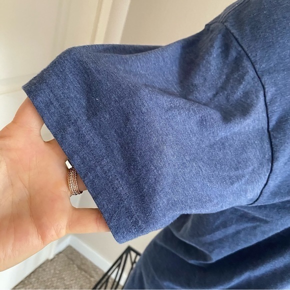 Vans short sleeve T-shirt pit to pit measurement 20 inches blue with decal - Picture 10 of 14